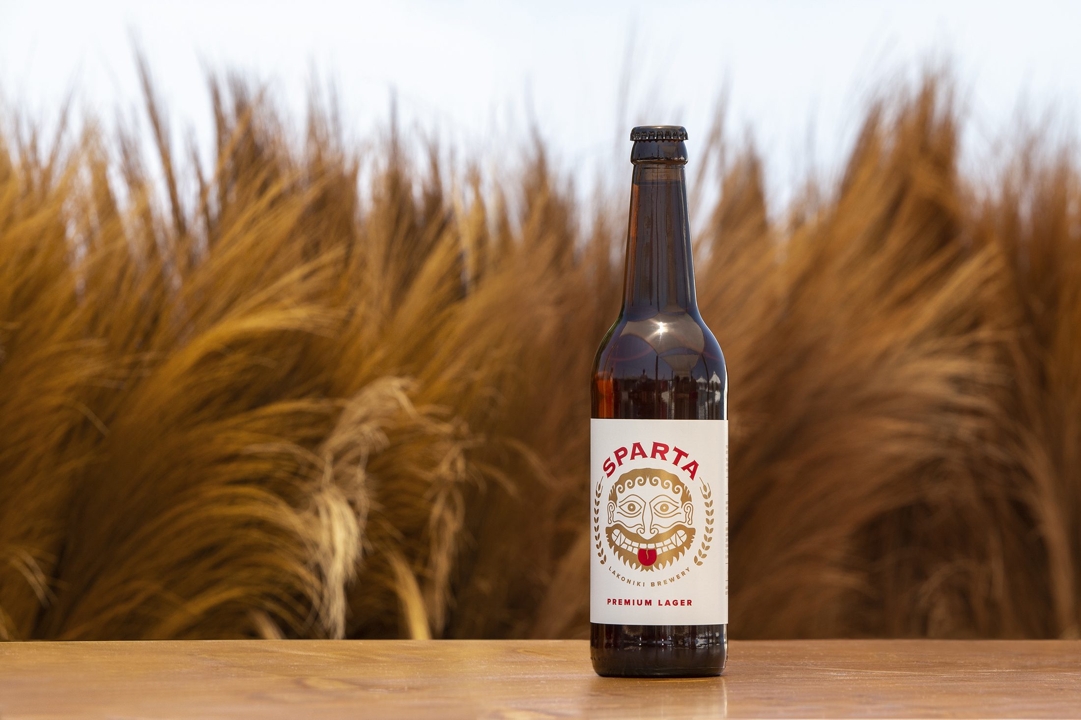 white-sparta-beer-premium-lager-101